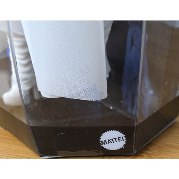 Barbie Stevie Nicks Bella Donna Doll In White Dress New Sealed IN HAND - Picture 8 of 16